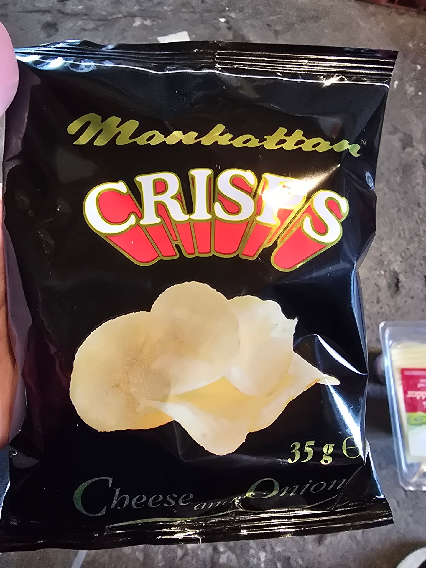 Manhattan Crisps Cheese & Onion