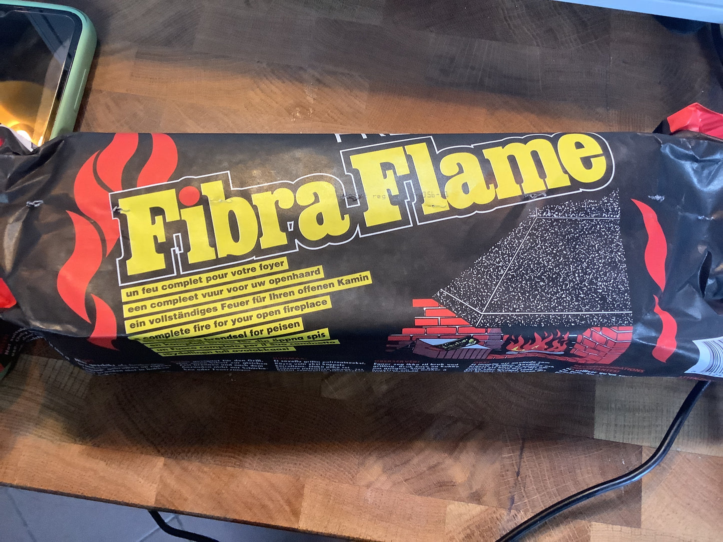 Fibra flame fire log